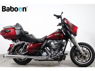 Avarii motociclete Harley-Davidson  FLHTK Electra Glide Classic 2015/1