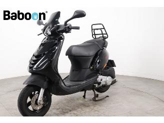 Piaggio  Zip 45KM picture 6