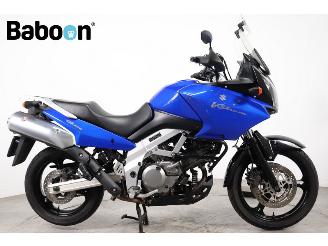 krockskadad bil motor Suzuki DL 650 V-Strom 2005/3
