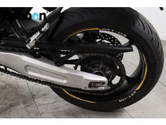 Yamaha  MT 03 picture 10