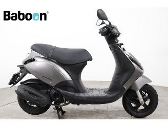 damaged scooters Piaggio  Zip 45KM 2018/8