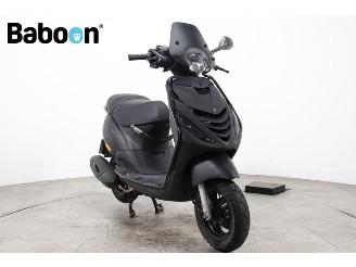 Piaggio  Zip 45KM picture 6