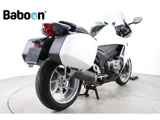 Honda VFR 1200 F DCT C-ABS picture 7