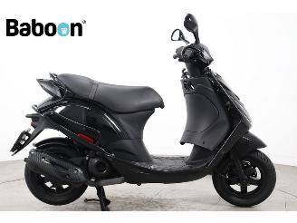 Schade scooter Piaggio  Zip 45KM 2022/8
