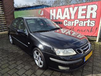 krockskadad bil auto Saab 9-3 2.0T vector 2004/1