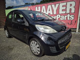 Unfallwagen Peugeot 107 1.0 12v sublime 2010/2