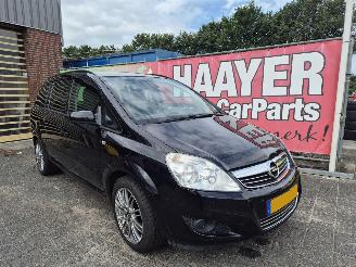 Damaged car Opel Zafira 1.8 temptation 7 persoons 2008/3