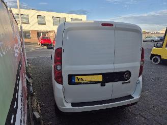 Fiat Doblo 1.6 mj L2H1 Maxi SX picture 4