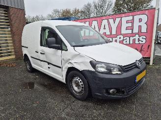damaged passenger cars Volkswagen Caddy  2015/7