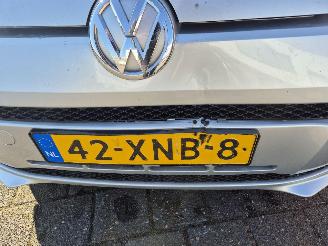 Volkswagen Up! 1.0 move up! Bluemotion picture 9
