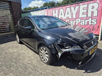 Damaged car Seat Leon 1.6 tdi 2014/11