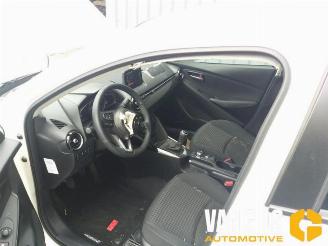 Mazda 2 2 (DJ/DL), Hatchback, 2014 1.5 SkyActiv-G 90 picture 14