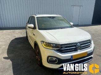 Vrakbiler auto Volkswagen T-Cross T-Cross, SUV, 2018 1.0 TSI 110 12V 2021/8