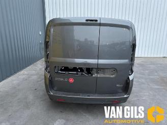 Auto da rottamare Fiat Doblo Doblo Cargo (263), Van, 2010 1.3 MJ 16V DPF Euro 5 2015/3