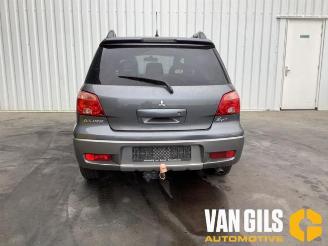demontáž osobní automobily Mitsubishi Outlander Outlander (CU), SUV, 2001 / 2007 2.0 16V 4x2 2006/11