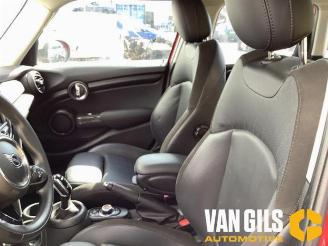 Mini Cooper Mini (F55), Hatchback 5-drs, 2013 1.5 12V Cooper picture 20