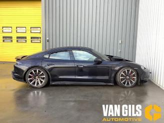Salvage car Porsche Taycan Taycan (Y1A), Sedan, 2019 GTS 105 kWh 2025/7