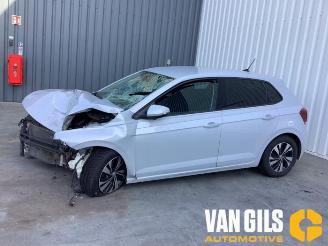 Salvage car Volkswagen Polo Polo VI (AW1), Hatchback 5-drs, 2017 1.0 TSI 12V 2017/12