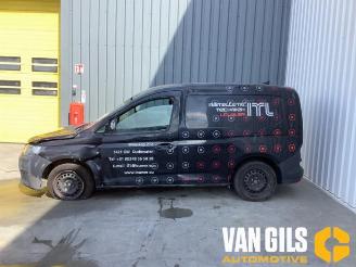 Vrakbiler auto Volkswagen Caddy Caddy Cargo V (SBA/SBH), Van, 2020 2.0 TDI BlueMotionTechnology 2021/4