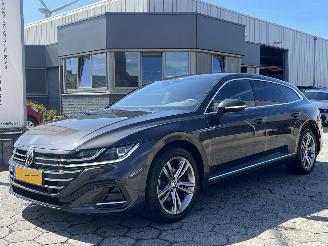 Voiture accidenté Volkswagen Arteon Shooting Brake 1.4 TSI eHybrid R-Line Business+ 2021/7
