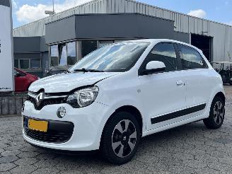 Vaurioauto  passenger cars Renault Twingo 1.0 SCe Collection 2019/5