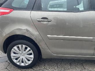 Citroën C4 Picasso 1.6 VTi Image 5p. picture 7