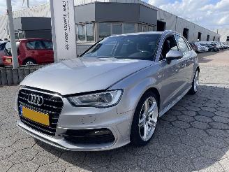 škoda osobní automobily Audi A3 Sportback 1.4 TFSI CoD Ambition Sport Edition 2015/10