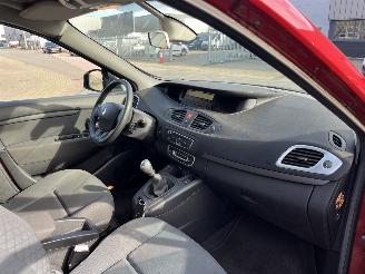 Renault Mégane Scénic 1.6 Expression picture 14