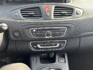 Renault Mégane Scénic 1.6 Expression picture 20