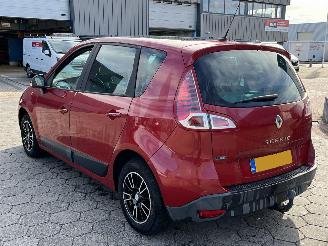 Renault Mégane Scénic 1.6 Expression picture 6