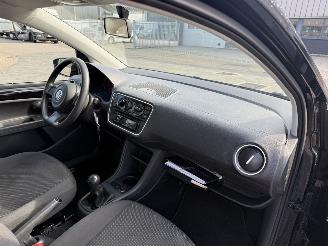 Volkswagen Up! 1.0 take up! BlueMotion picture 17