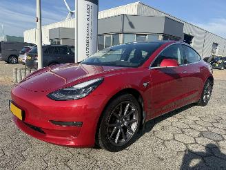 Vaurioauto  passenger cars Tesla  3 Long Range AWD 75 kWh 2019/2