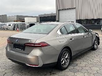 BMW 5-serie 520i picture 4
