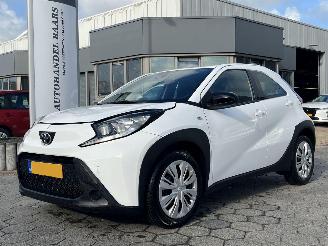 damaged passenger cars Toyota Aygo X 1.0 VVT-i MT Play 2024/3