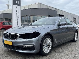 skadebil auto BMW 5-serie 520i High Executive 2018/3