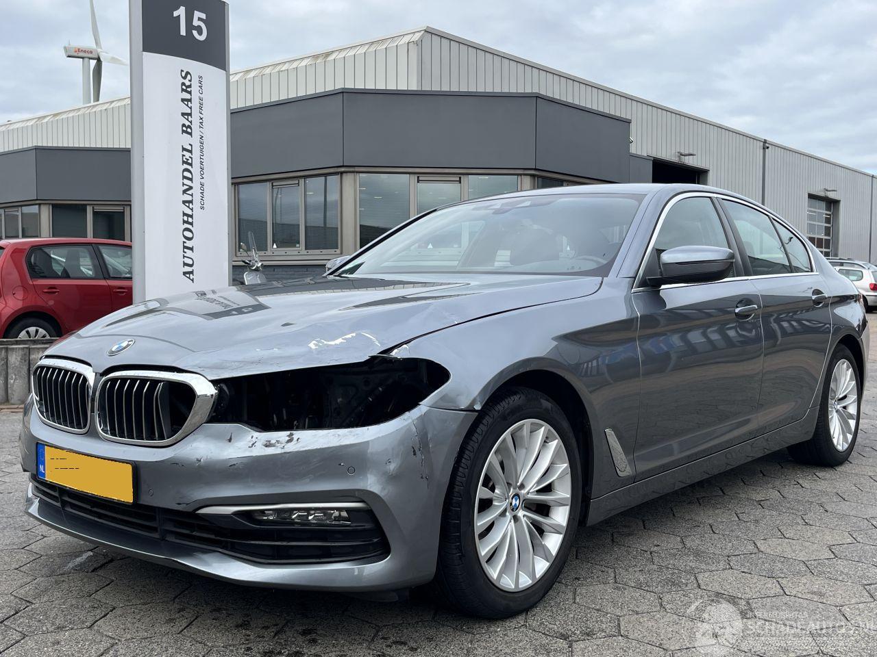 BMW 5-serie 520i High Executive