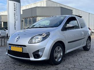 Avarii autoturisme Renault Twingo 1.2-16V Collection 2011/3