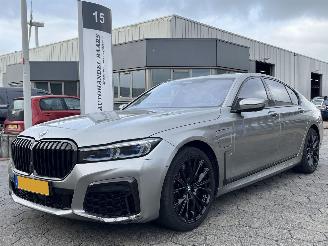 damaged passenger cars BMW 7-serie 745e High Executive 2021/8