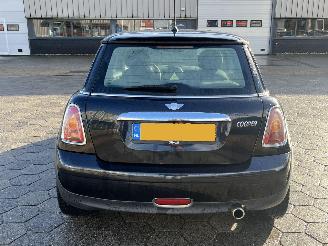 Mini Cooper 1.6 Cooper picture 5