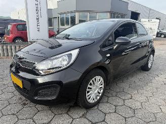 Auto incidentate Kia Rio 1.2 CVVT Comfort Pack 2012/11