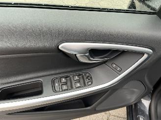 Volvo V-60 1.6 D2 Kinetic picture 15