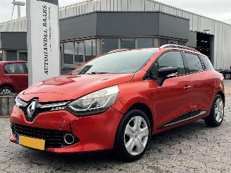 Voiture accidenté Renault Clio Estate 0.9 TCe Expression 2015/8