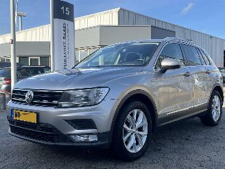 uszkodzony samochody osobowe Volkswagen Tiguan 1.4 TSI ACT Connected Series AUTOMAAT 2017/1