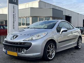 škoda osobní automobily Peugeot 207 CC 1.6-16V T Sport 2008/2