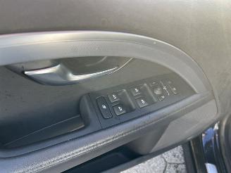 Volvo V-70 2.0 D4 Inscription Edition picture 17