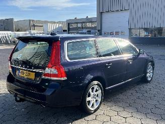 Volvo V-70 2.0 D4 Inscription Edition picture 4