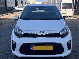 Kia Picanto 1.0 CVVT ComfortPlusLine Navigator picture 2
