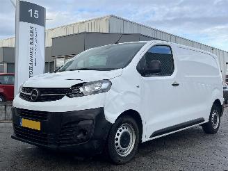 krockskadad bil bedrijf Opel Vivaro 2.0 CDTI L2H1 Edition 2021/2