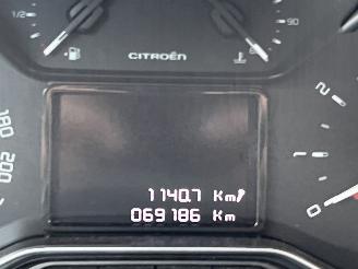 Citroën C3 1.2 PureTech Shine Business picture 15