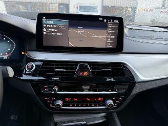 BMW 5-serie 545e xDrive High Executive picture 22